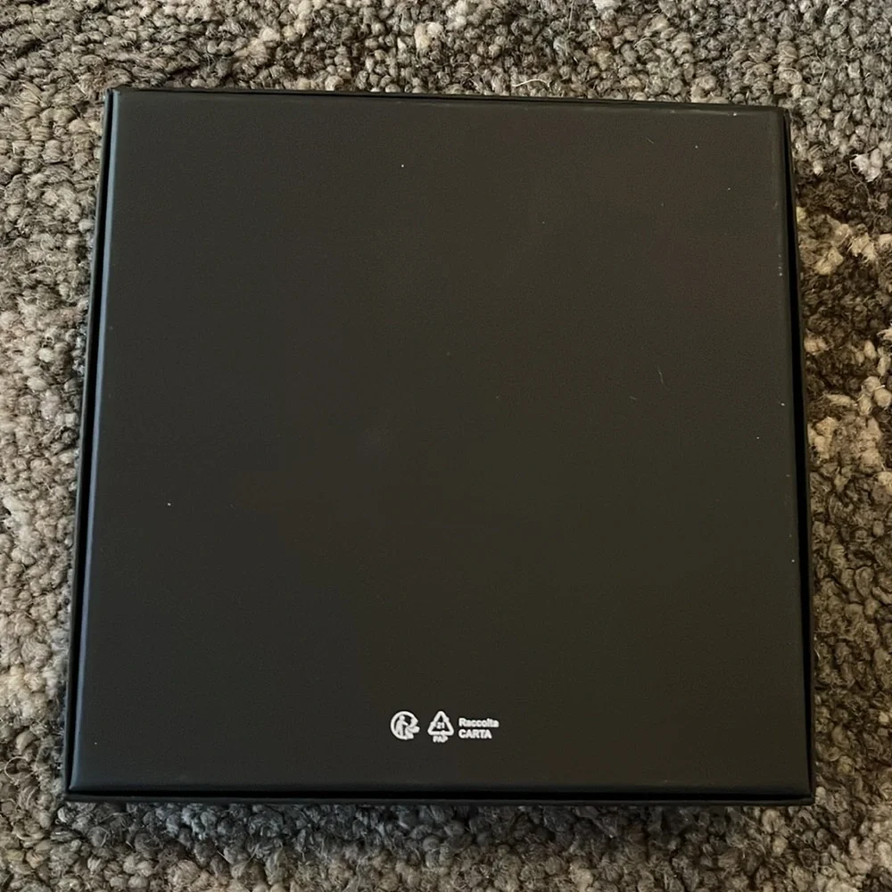 Chanel Black Box - Picture 2 of 10